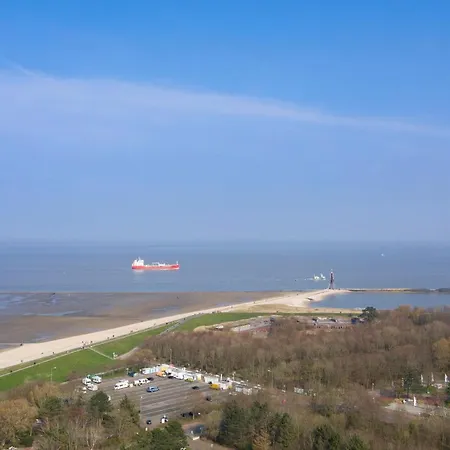 Apartment Trafalgar 325