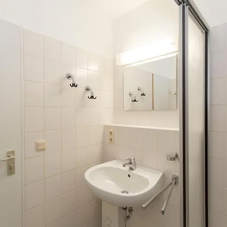 Apartment Trafalgar 325