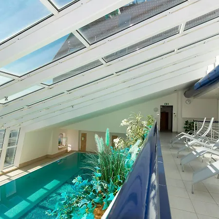 Apartment Trafalgar 325 *